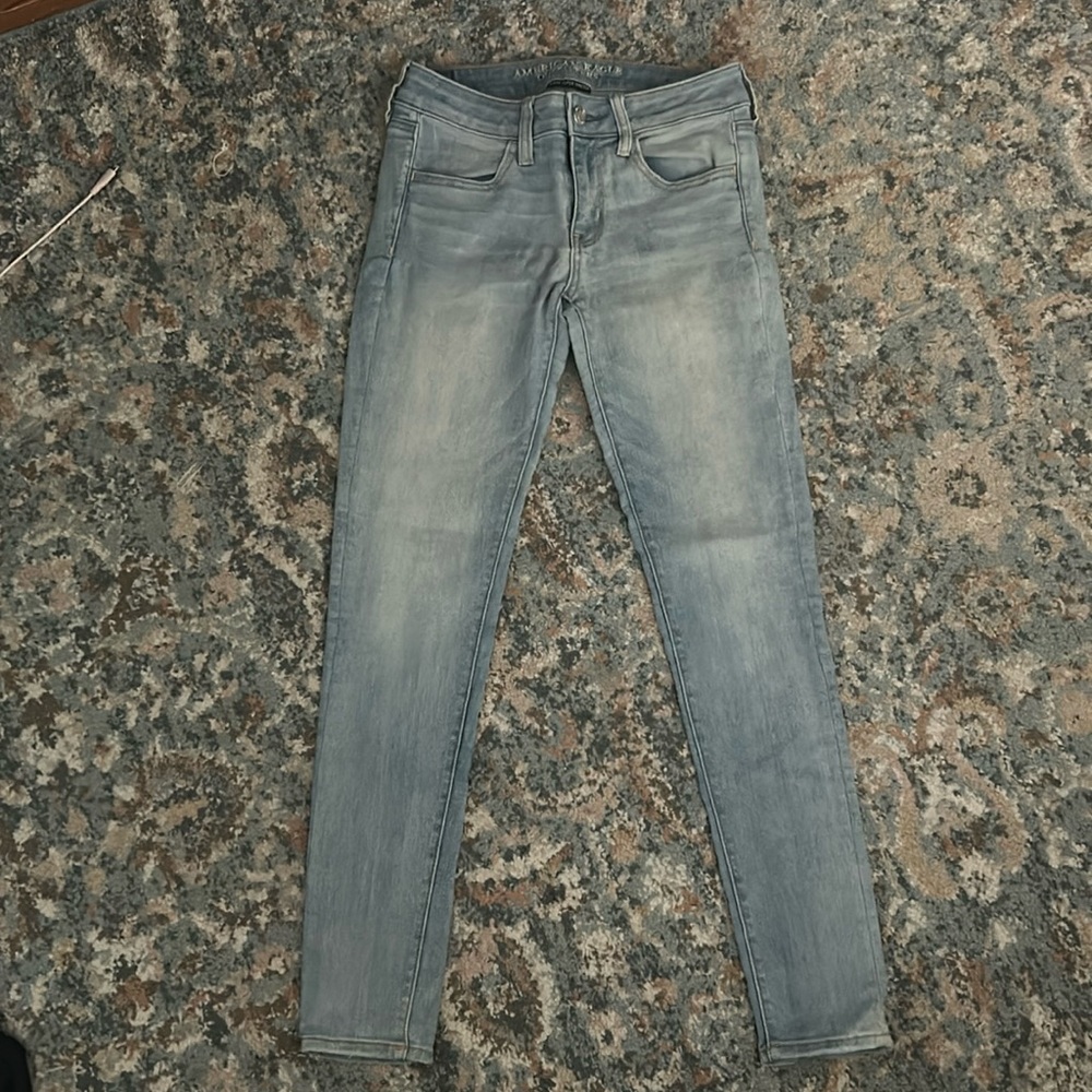 American Eagle Light-wash Jegging